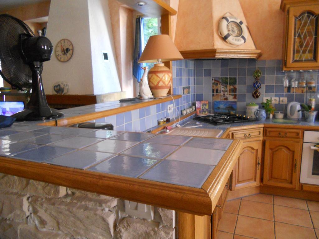 Les Hirondelles Chambres D'Hotes แซร์ ภายนอก รูปภาพ